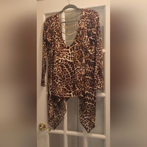 The Famous Brand " SKY" Worn By celebrities Leopard Print Kimono With Draping